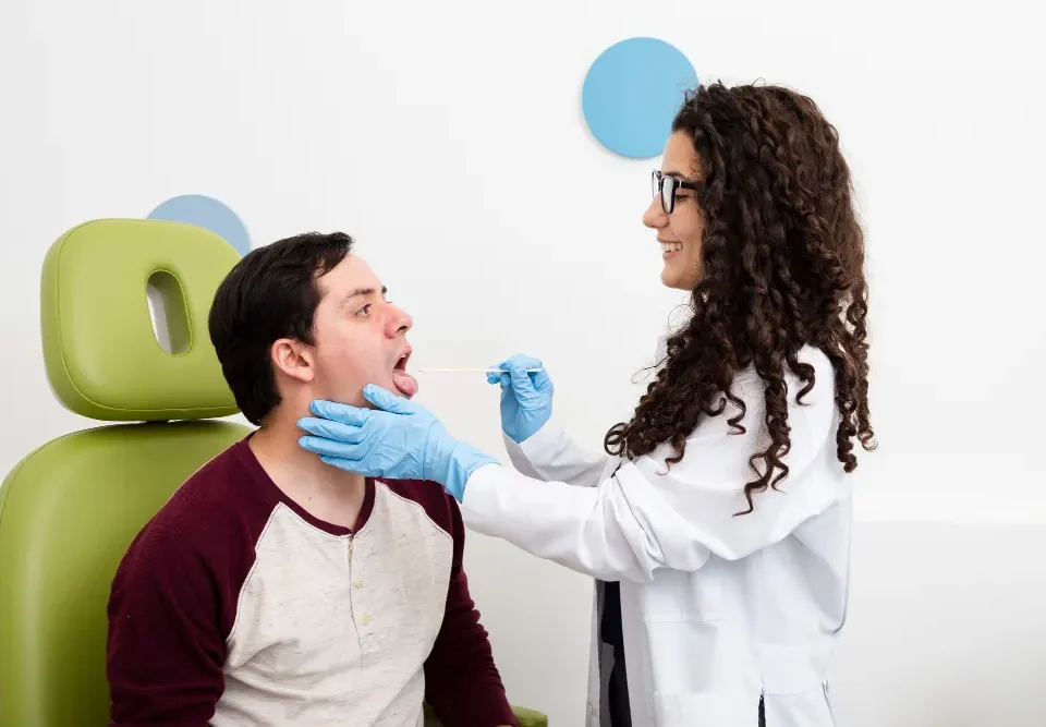 علاج الأنف والأذن والحنجرة (الأذن والأنف والحنجرة)