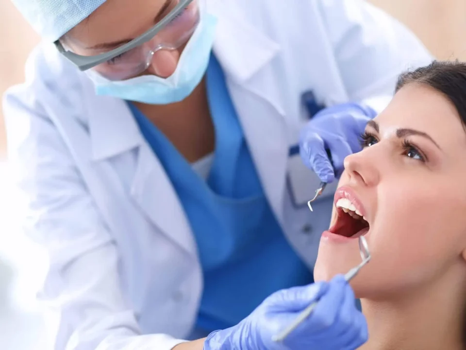 تجسير الأسنان