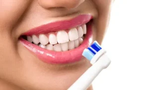 تسوس الأسنان: الأسباب، الأعراض، والعلاج